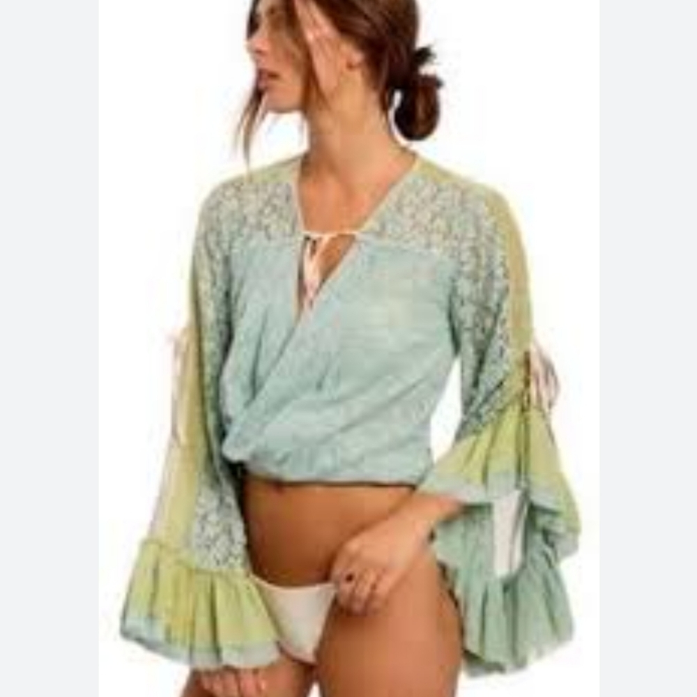 Nwt hot as Hell blouse sz small